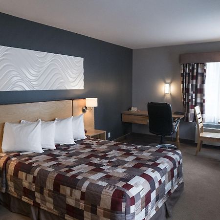 Econo Lodge La Malbaie Esterno foto